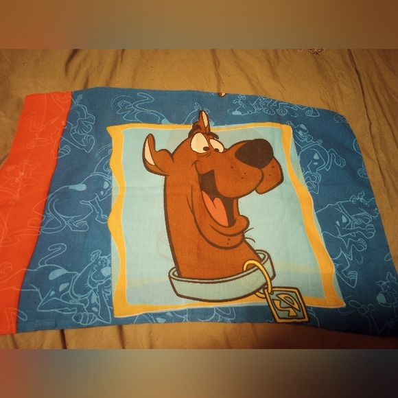 Dan River Vintage Scooby Doo 2 window treatments & 1 standard pillowcase bundle - Picture 7 of 7